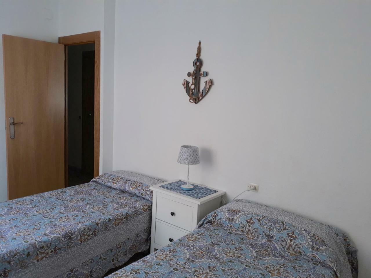 4h Apartment