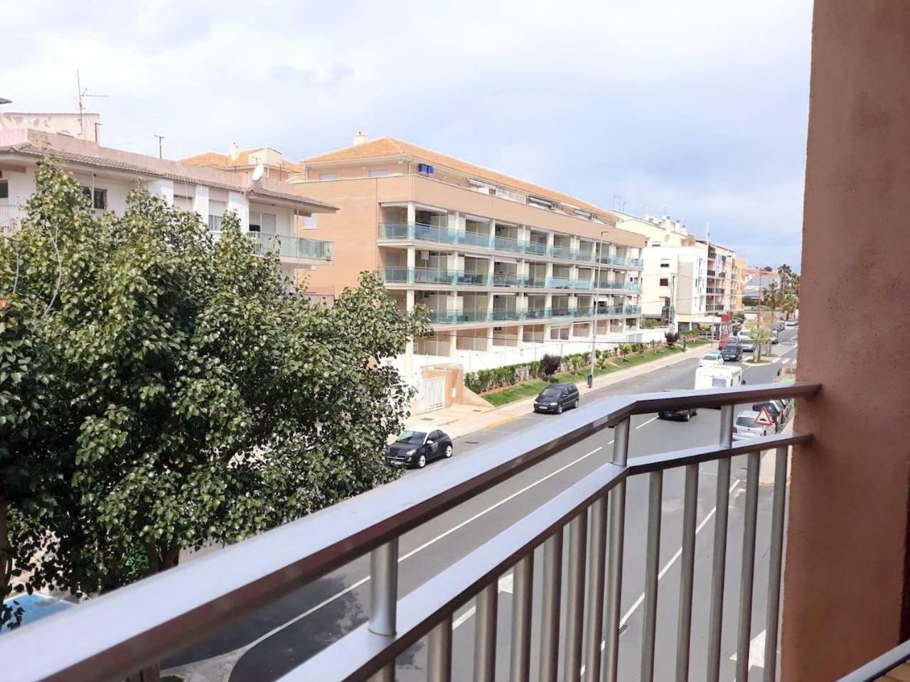 Apartment 4h *